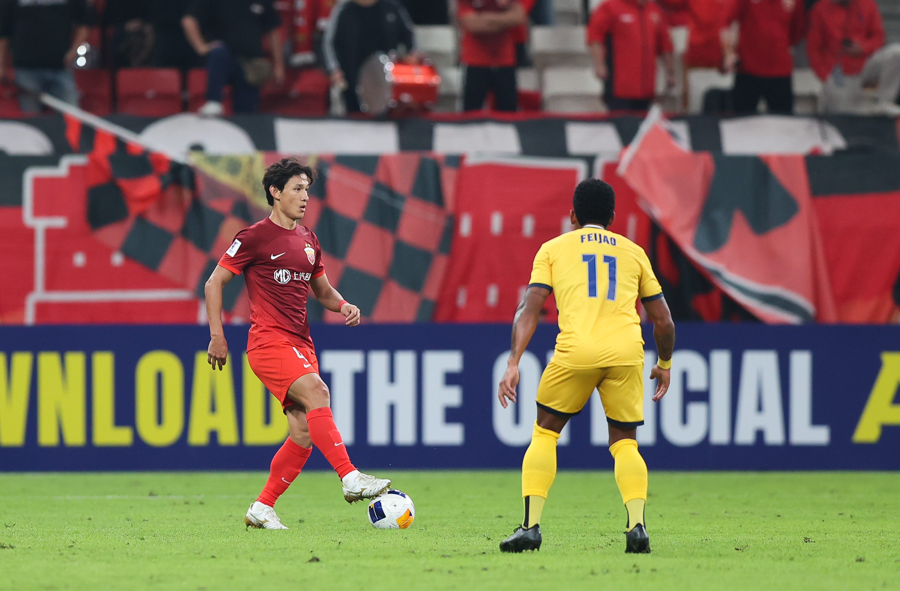 KAIYUN SPORTS-上海海港发布备战花絮，窗口期战术微调，NBA总决赛任务艰巨，更衣室氛围转暖的简单介绍