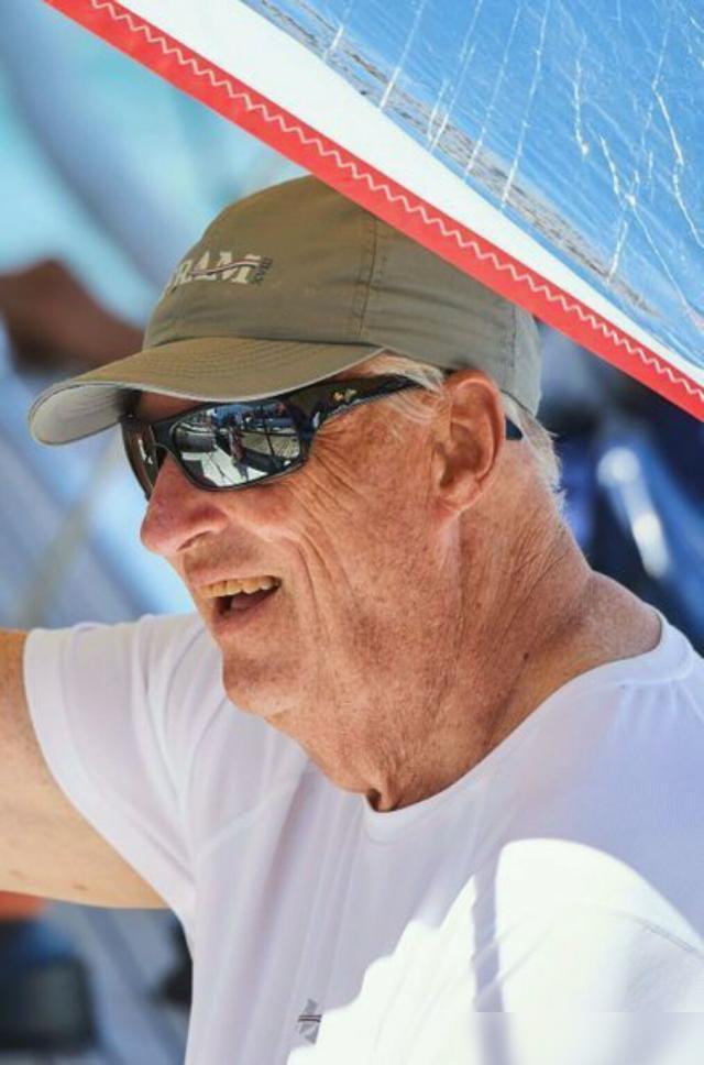 KAIYUN SPORTS-上海久事训练开放日；转会期主帅复盘引欢呼；国王杯在即；更衣室氛围转暖(上海久事2025男篮队员最新名单最新)