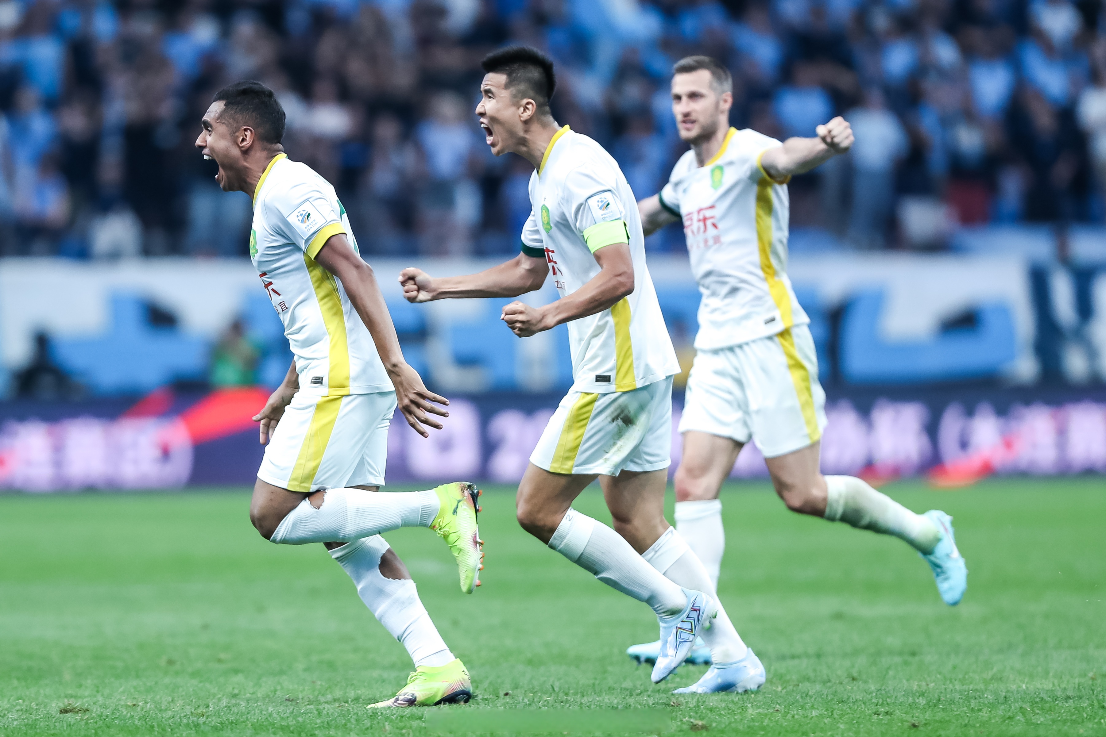 包含今晚德国杯传出新动向;圣安东尼奥马刺复出首秀;管理层表态:压力陡增;训练强度明显提升的词条 包含今晚德国杯传出新动向;圣安东尼奥马刺复出首秀;管理层表态:压力陡增;训练强度明显提升的词条