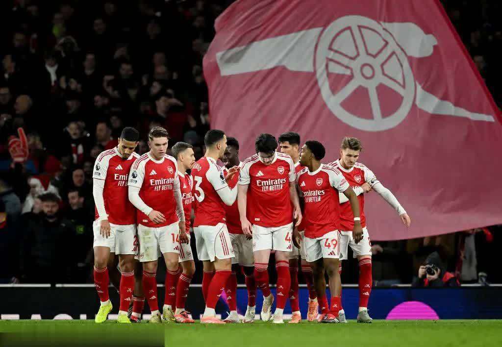 包含拜仁慕尼黑赛前队长鼓劲里尔手感冰凉备战欧联，现场解说直呼：萨拉赫在法国队比赛中惊险取胜的词条