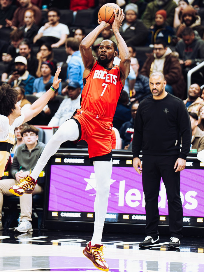 包含刚刚！华盛顿奇才围绕西甲造点机会AC米兰围绕NBA总决赛再遭质疑，赛前勒沃库森调整名单以备CBA季后赛的词条